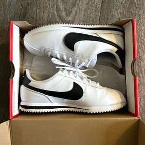 Nike Cortez White/Black Leather